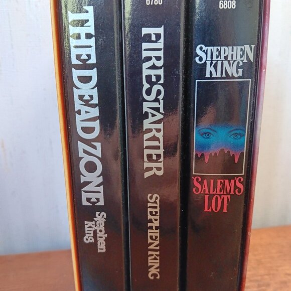 Stephen King Box Set (3 Books) Paperback - Picture 8 of 15